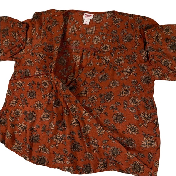 Mossimo size large rust/burnt orange floral Vneck long sleeve silky shirt - Picture 3 of 11